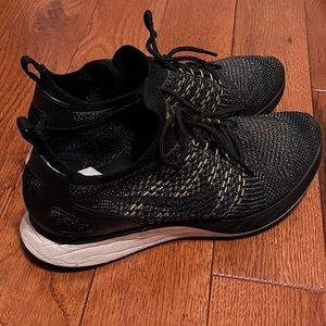 NIKE AIR ZOOM MARIAH FK RACER SNEAKERS